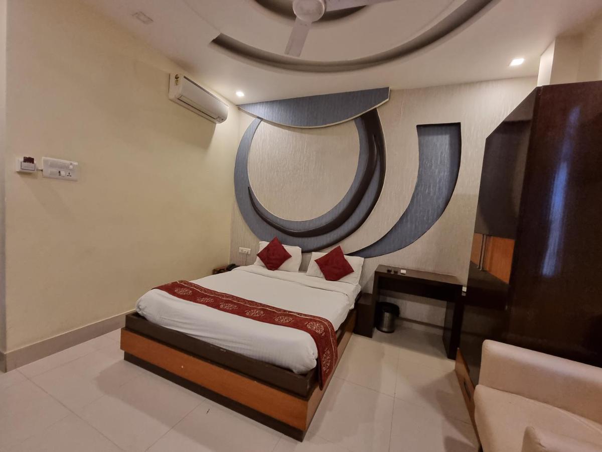Hotel Vitthal International, Prayagraj Allāhābād Junction Exterior foto